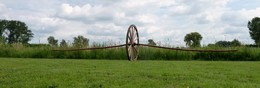 Flywheel, wood, 140x700 cm. / Vliegwiel